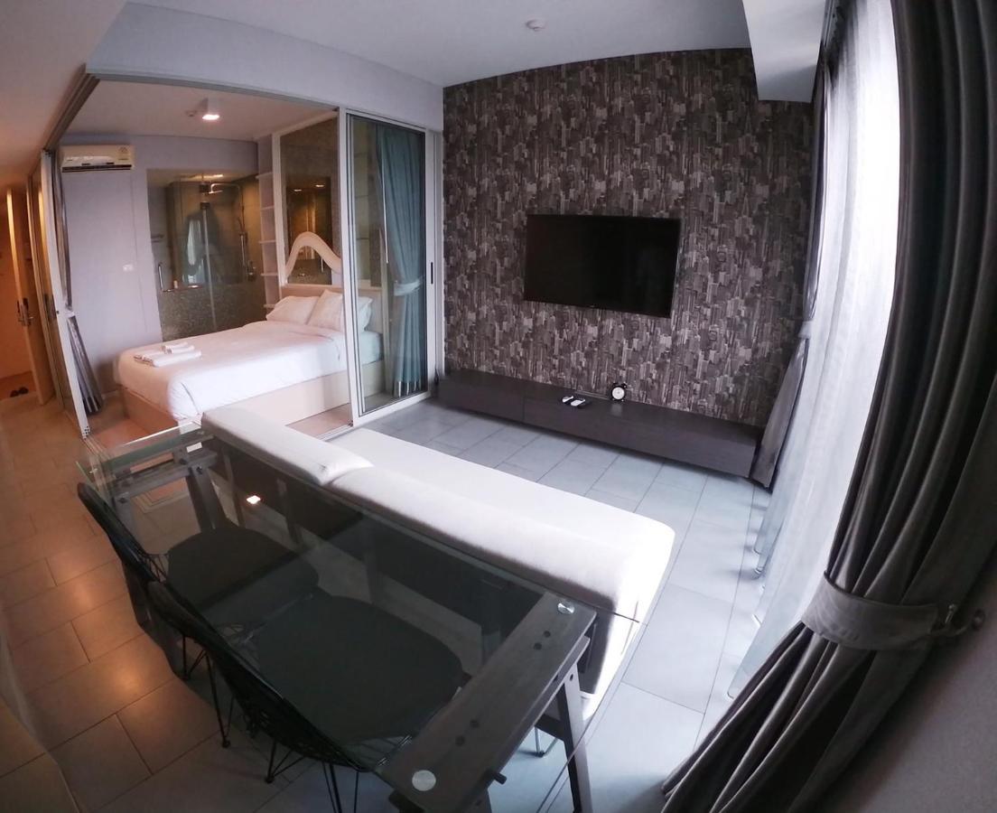 Boonrumpa Accommodation Bangkok Exterior photo