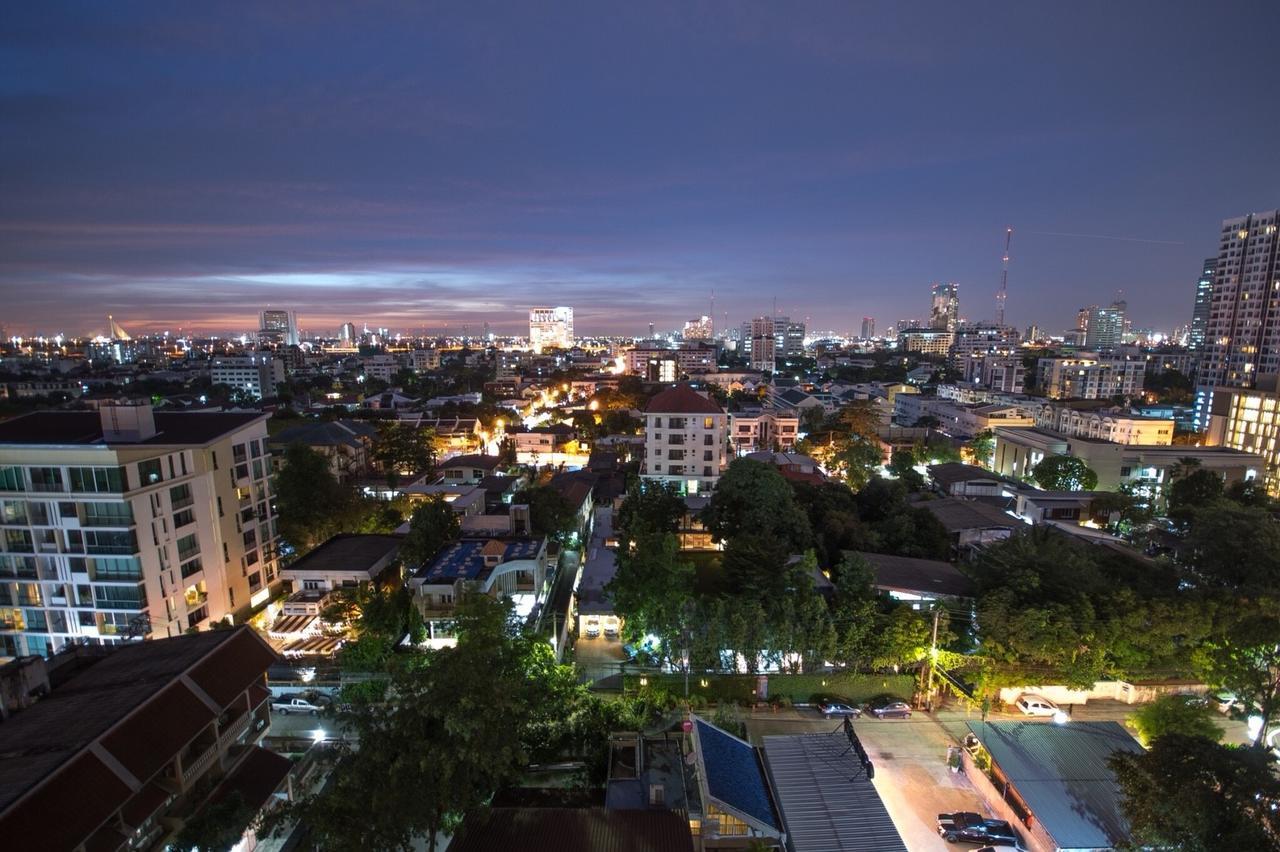 Boonrumpa Accommodation Bangkok Exterior photo