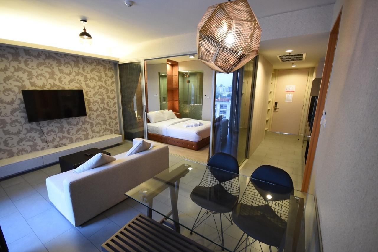 Boonrumpa Accommodation Bangkok Exterior photo